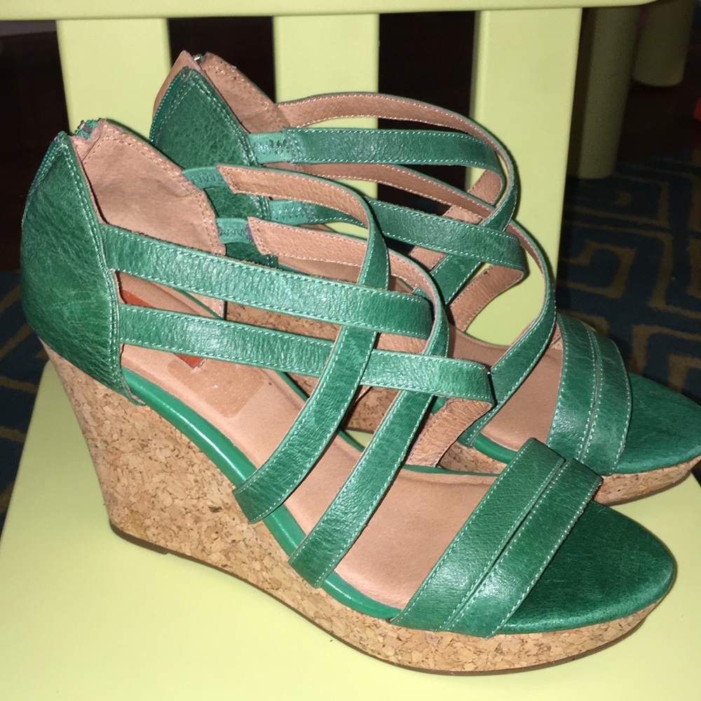 Miz Mooz Emerald Green Wedge Sandal Sz 9.5
